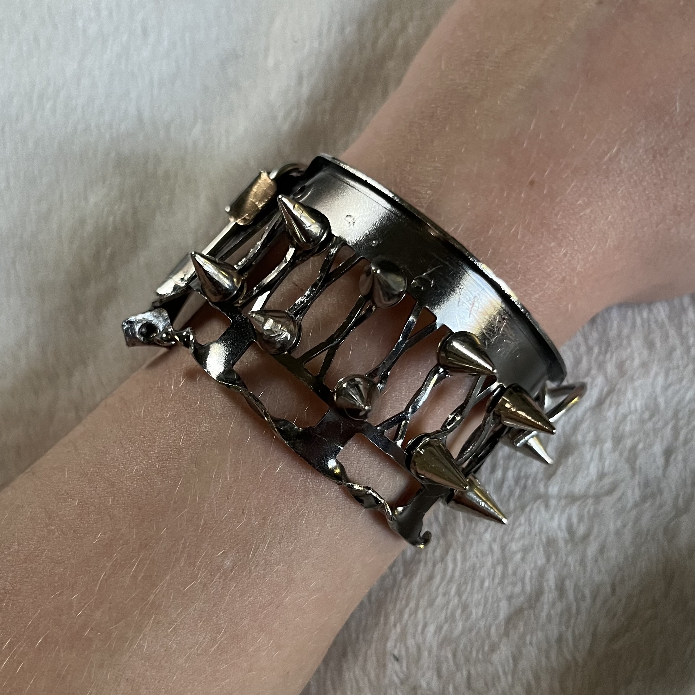 lattice cuff
